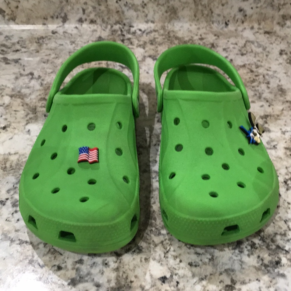 ⛔️REDUCED⛔️ Crocs Shoes